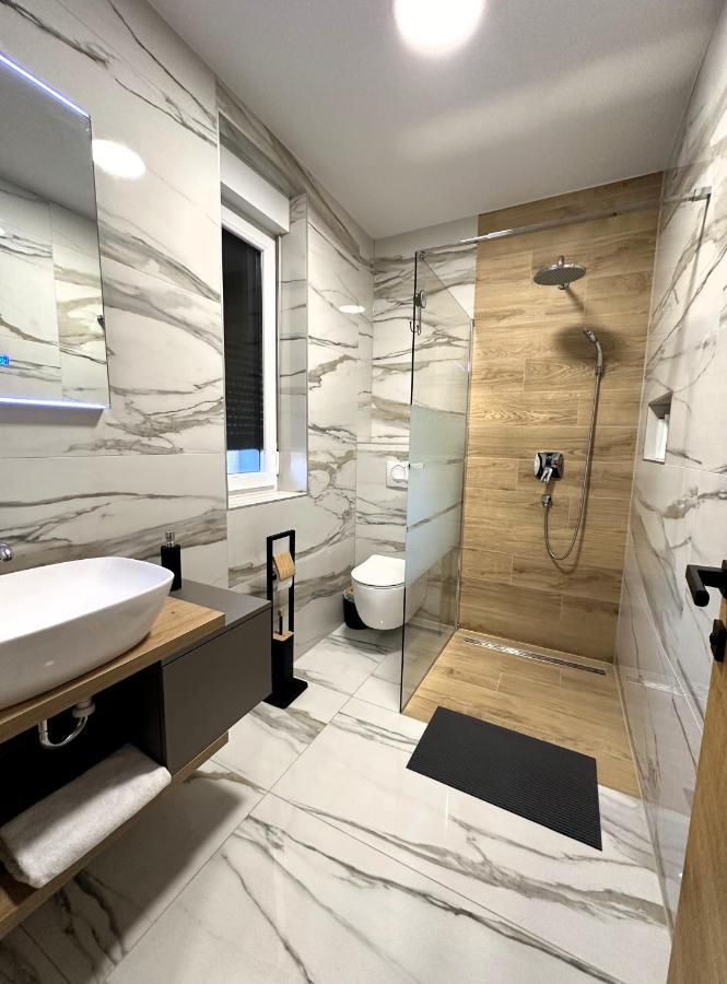 Rooms سلافونسكي برود المظهر الخارجي الصورة