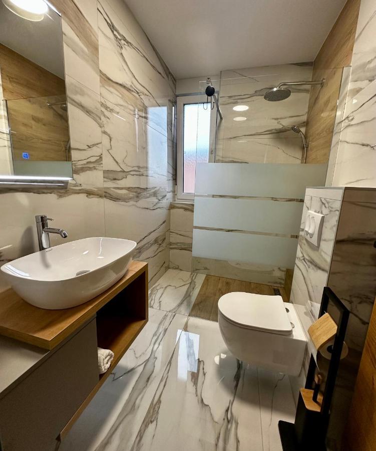 Rooms سلافونسكي برود المظهر الخارجي الصورة
